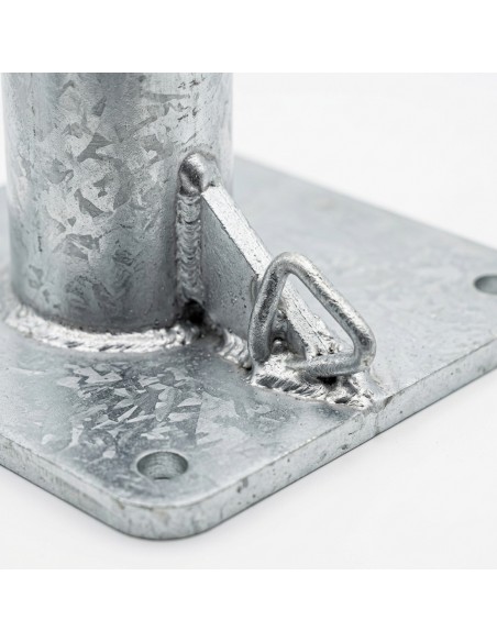 Poste metálico galvanizado 6m para red protección con pletina para atornillar Poste metálico galvanizado 6m para red protección con pletina para atornillar