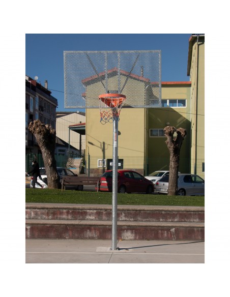 Jgo canastas antivandalicas baloncesto new tubo 114 mm galvanizadas -incluye aros, redes y tableros-
