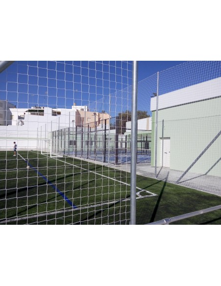 Poste metálico galvanizado 7m para red protección sin botes