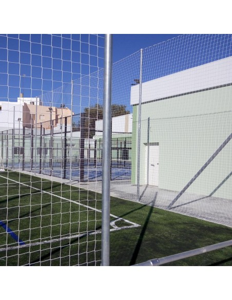 Poste metálico galvanizado 6m para red protección con pletina para atornillar